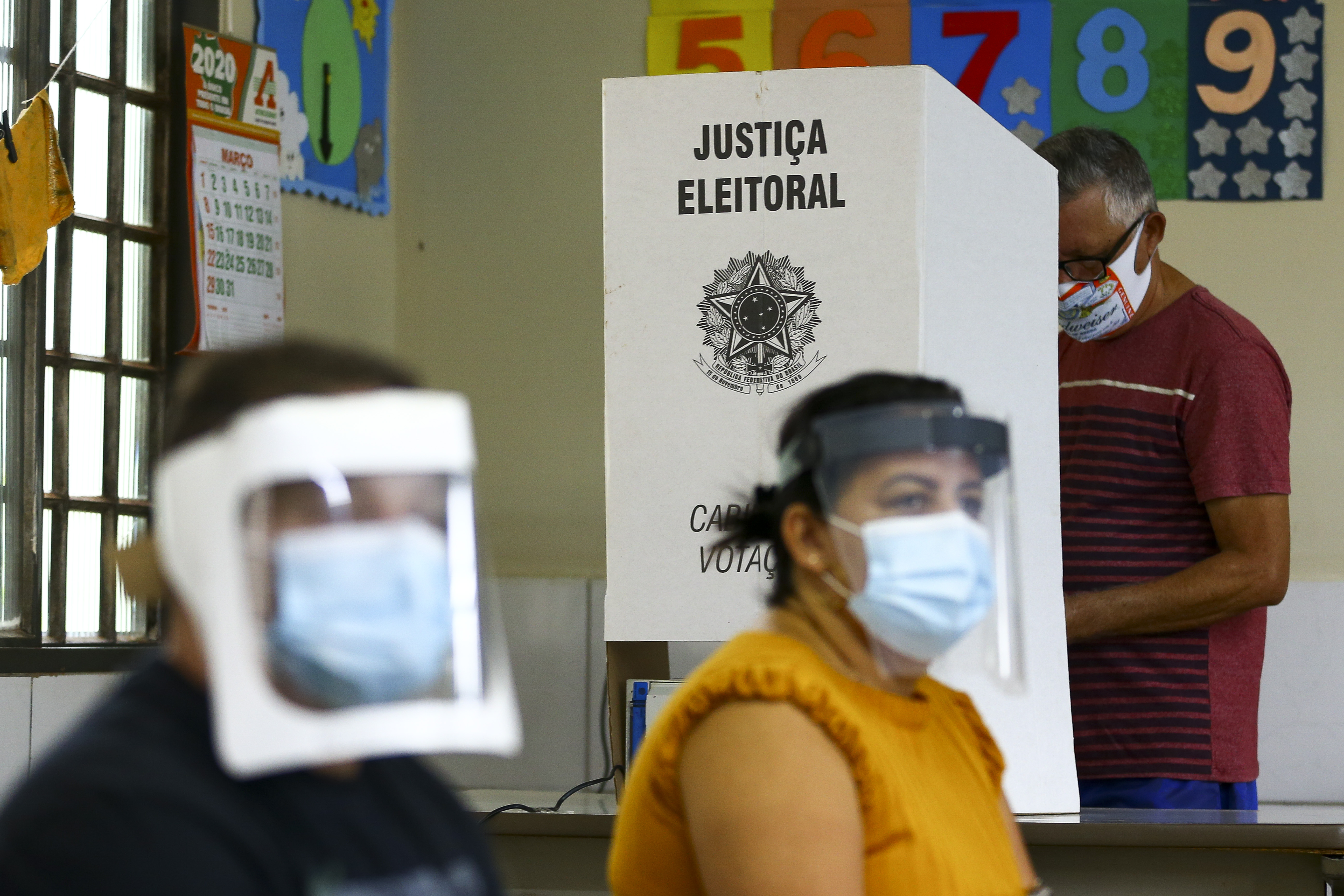 Eleitores Enfrentaram Filas Em Seções De Votação - Portal Grande Tijuca