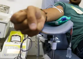 Banco de sangue Herbert de Souza, do HUPE, convoca voluntários para doar sangue